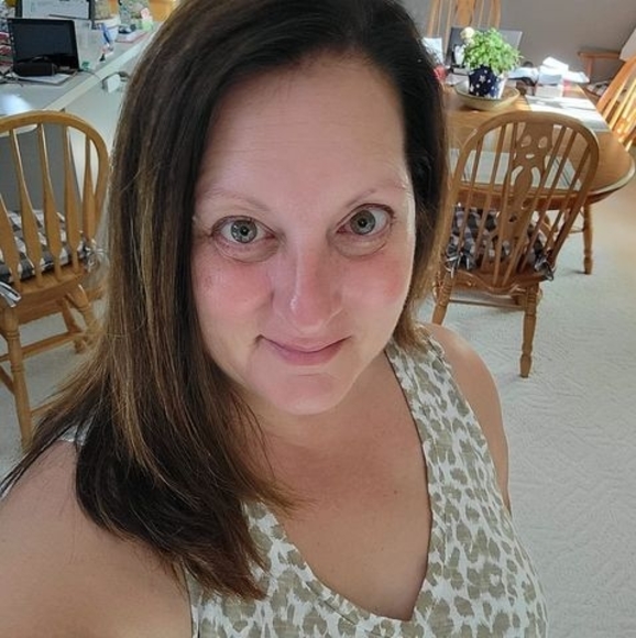 Profile Picture of Toni Barone paul (@agpaul8) on Poshmark