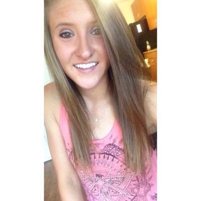Profile Picture of Danielle Alexander (@danielleeee_12) on Twitter