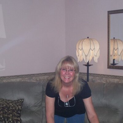 Profile Picture of sharon d. faller (@dianne144) on Twitter