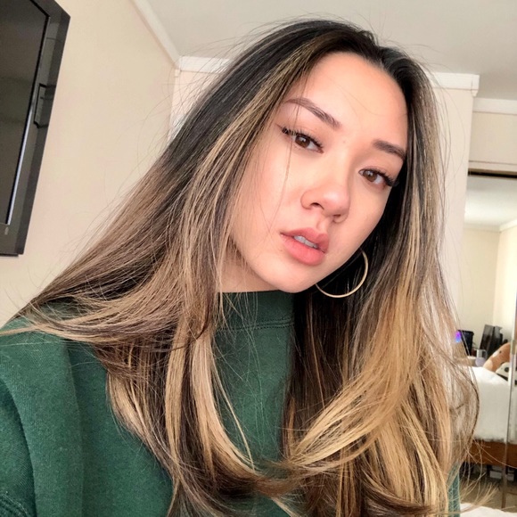 Profile Picture of Monica Amponin (@monicaamponin) on Poshmark