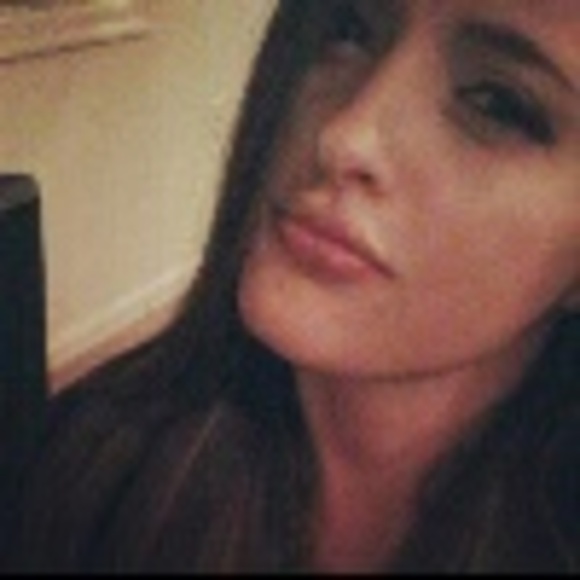 Profile Picture of Kayla Connelly (@kayluuhkay) on Poshmark