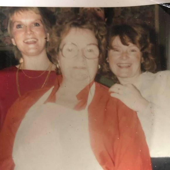 Profile Picture of Mary jane Mcdevitt (@mjmcdevitt26) on Poshmark