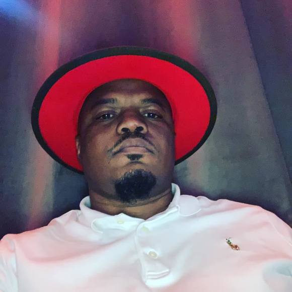 Profile Picture of Nicholas Fain (@nicholasfain16) on Poshmark