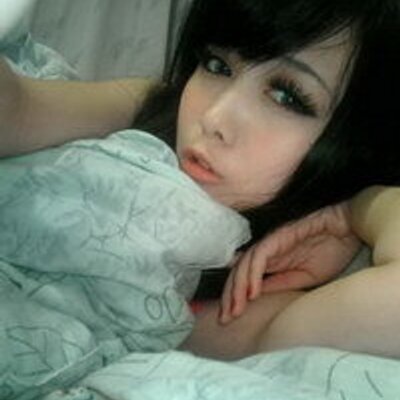 Profile Picture of Jeannette Ellis (@whimsicalguideb) on Twitter