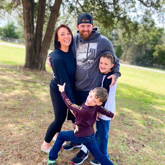 Profile Picture of Candice Renee (@candicerenee662) on Poshmark