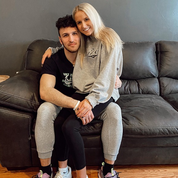 Profile Picture of Jillian Harper (@jillianharperrr) on Poshmark