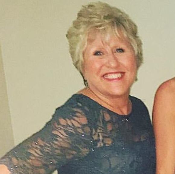 Profile Picture of Rose Wilkinson (@esorw1) on Poshmark