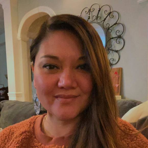 Profile Picture of Michelle roberts Belken (@mbelken) on Poshmark