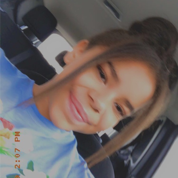 Profile Picture of Ava Kleist (@rochelle_kleist) on Poshmark