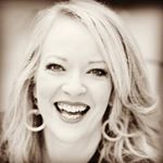 Profile Picture of LaShelle Scott (@peoniesandpearlsdiy) on Instagram