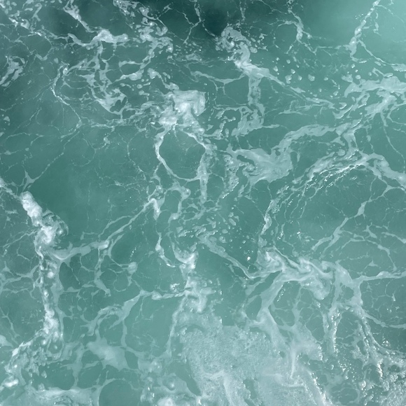 Profile Picture of Maggie Ranous (@maggieiscool21) on Poshmark