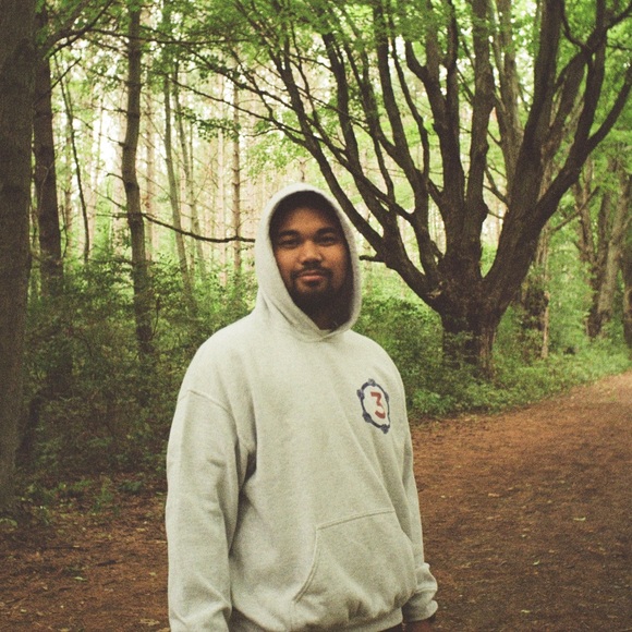 Profile Picture of Nicholas Valdez (@nicholas_valdez) on Poshmark