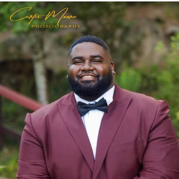 Profile Picture of Mark Mack (@markmack1990) on Poshmark