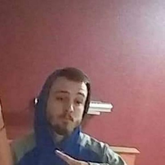 Profile Picture of Steven Benjamin (@stevenbenjam437) on Poshmark