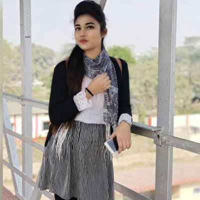 Profile Picture of Nargis Hussain (@NargisHussain15) on Twitter