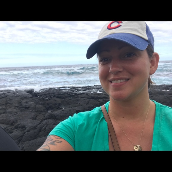 Profile Picture of Jessica Lazos (@jessica_lazos) on Poshmark