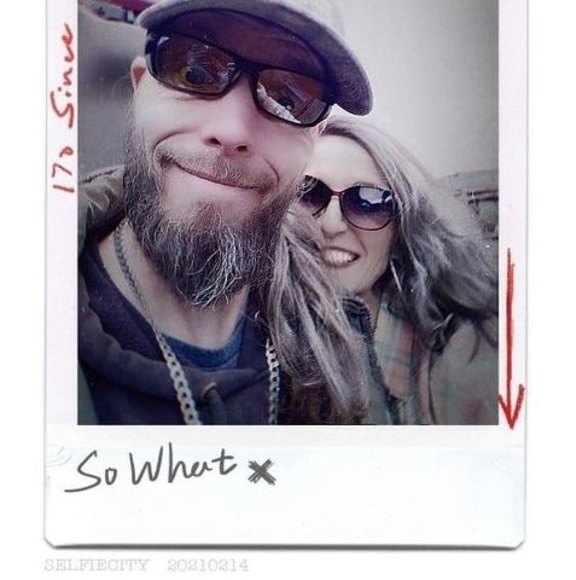 Profile Picture of Danielle Collier (@daniellecoll101) on Poshmark