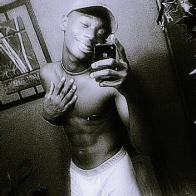 Profile Picture of DumbTHROWED (@Jay_ToFye) on Twitter