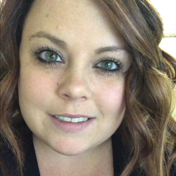 Profile Picture of Chasity Mathews (@chasitymathews) on Poshmark