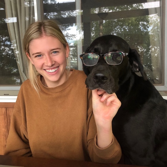 Profile Picture of Haley Hoffman (@haleyhoffman984) on Poshmark