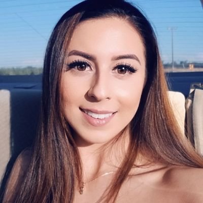 Profile Picture of Lorena Salcedo (@Lori_anne21) on Twitter