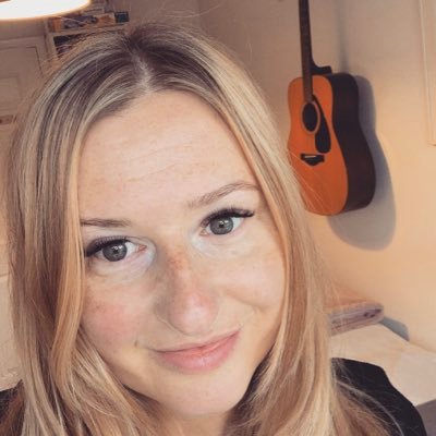 Profile Picture of Katie Ray (@KatieDavid) on Twitter