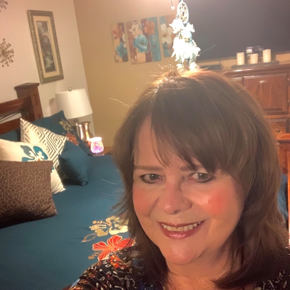 Profile Picture of Josephine Ralls (@josephineralls) on Poshmark