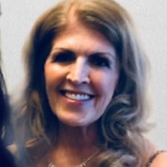 Profile Picture of Ann Rupp (@annie_t179) on Poshmark