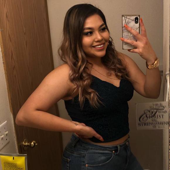 Profile Picture of Itzel Ibarra (@itzelibarra) on Poshmark