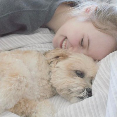 Profile Picture of Julia Lambert (@juliaalambert) on Twitter