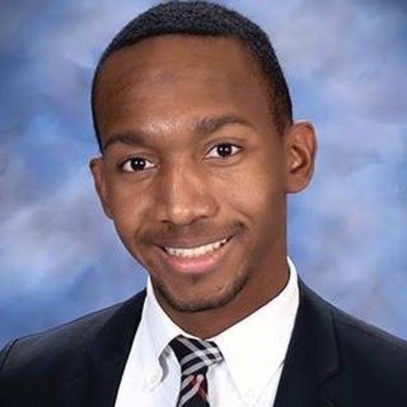 Profile Picture of Shawn Barker (@sjbarker00) on Poshmark