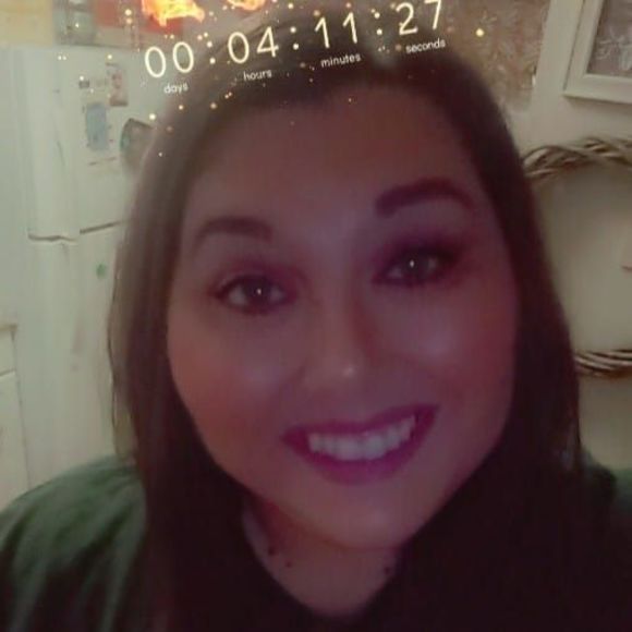 Profile Picture of Savannah Lightner (@slight6985) on Poshmark
