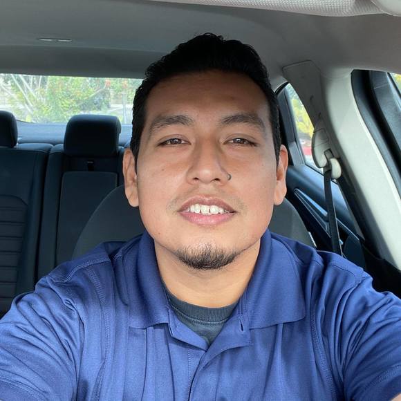 Profile Picture of Brian Miranda (@boozy678_85) on Poshmark