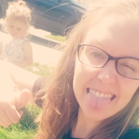 Profile Picture of Shawna Faye (@shawnafaye1018) on Poshmark