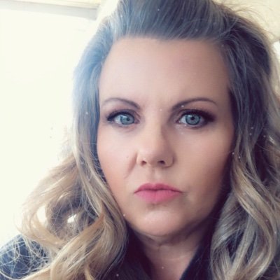 Profile Picture of Mac2x2 (@LisaMacomber5) on Twitter