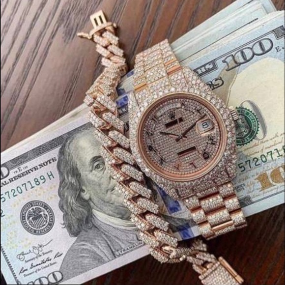 Profile Picture of Robert Vreeland (@rvreeland) on Poshmark