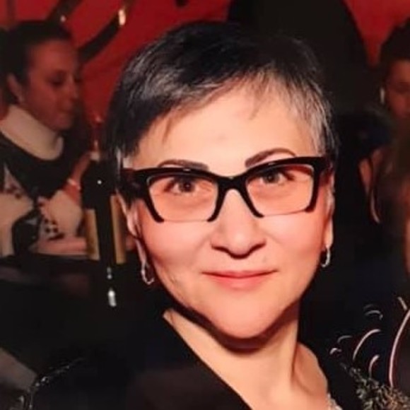 Profile Picture of Natella Chernova (@aquarius6522) on Poshmark
