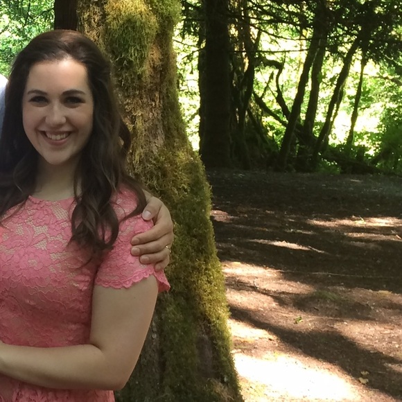 Profile Picture of Shayna Stiebel (@sstiebel) on Poshmark