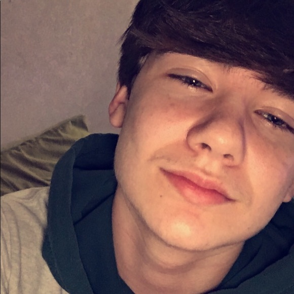 Profile Picture of Devin Brock (@brockdevin88) on Poshmark