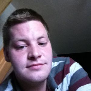 Profile Picture of Andrew Hoare (@ridgeyhoare) on Myspace