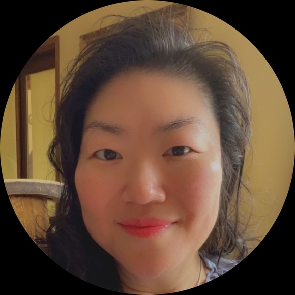 Profile Picture of Sarah Weizenegger (@jinjaehee) on Poshmark