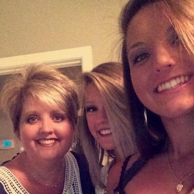 Profile Picture of Tracy Riggs (@@tracycheermom) on Twitter