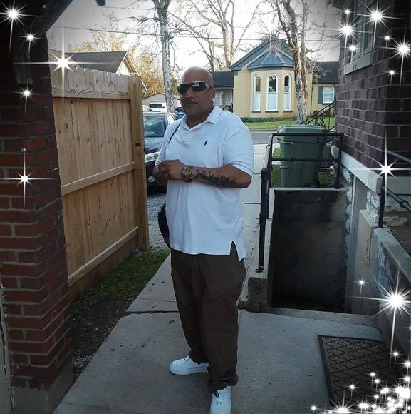 Profile Picture of Kyle Miranda (@kyle5670) on Poshmark