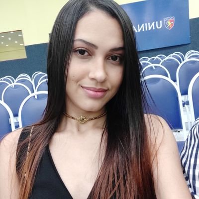 Profile Picture of Débora Kelly (@deborakelly_98) on Twitter
