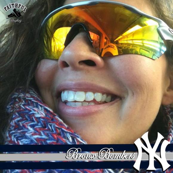 Profile Picture of Elizabeth Anne (@elvis1547) on Poshmark