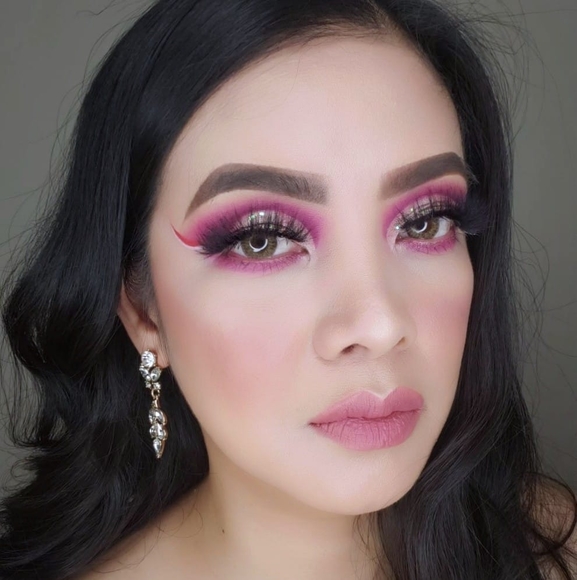 Profile Picture of Aiyie Lim-valdez (@aiyie09) on Poshmark