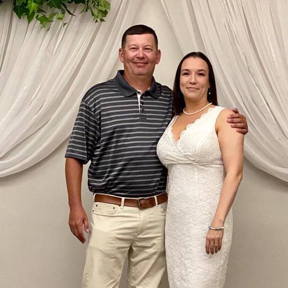 Profile Picture of Melinda Cabaniss (@melindacabaniss) on Poshmark