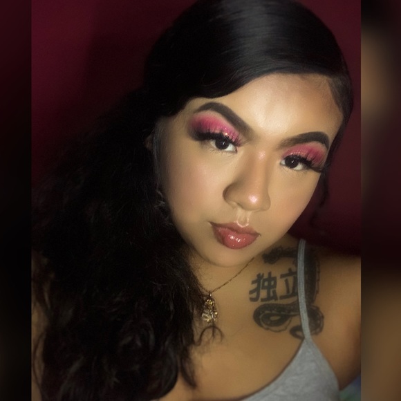 Profile Picture of Ynez . (@sweetjajo) on Poshmark