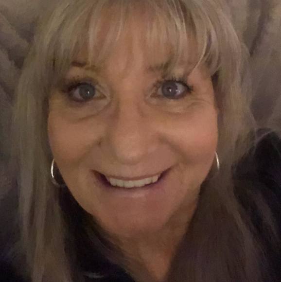 Profile Picture of Sherri Stromlund (@sherristromlund) on Poshmark