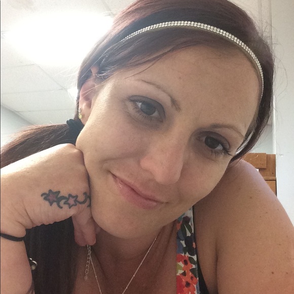 Profile Picture of Lisa Wilbert (@7244878853) on Poshmark